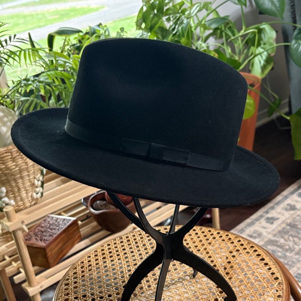 Country Gentleman Wilton fedora. Wool felt.
